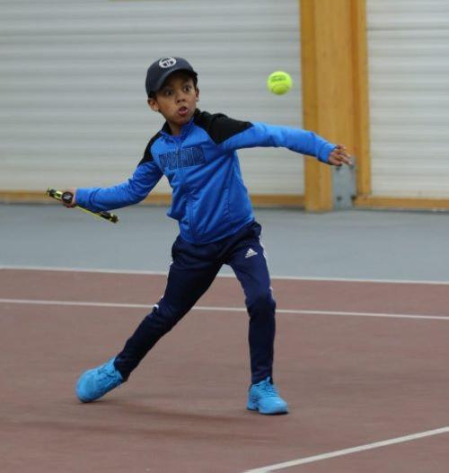 AS Mantaise tennis padel janvier 2023 jeune joueur