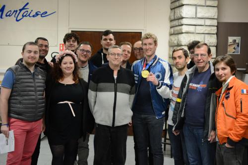 Assemblée Générale AS Mantaise photo groupe escrime Julien MERTINE médaille olympique