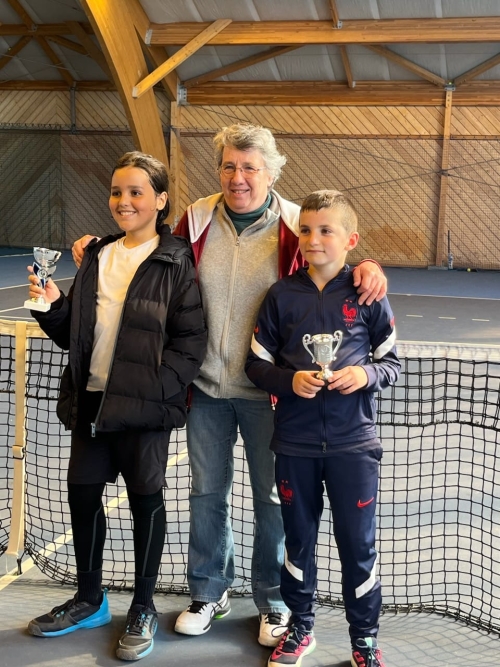 AS Mantaise Tennis Padel avril 2023 groupe jeunes