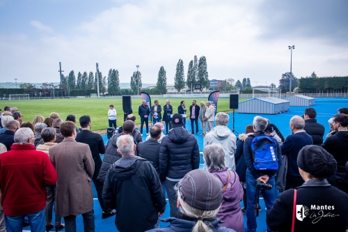 Public inauguration piste athlétisme Jean TOUZÉ Mantes-la-Jolie