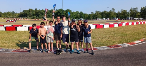 AS Mantaise Karting juin 2023 groupe circuit