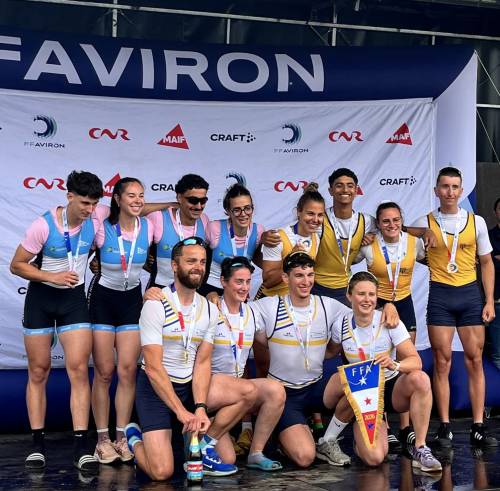 4 de couple mixte senior AS Mantaise médaille de bronze à Mâcon